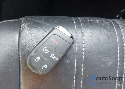 2015 Chrysler 300 S из США, поврежденный, VIN 2C3CCABTXFH845948